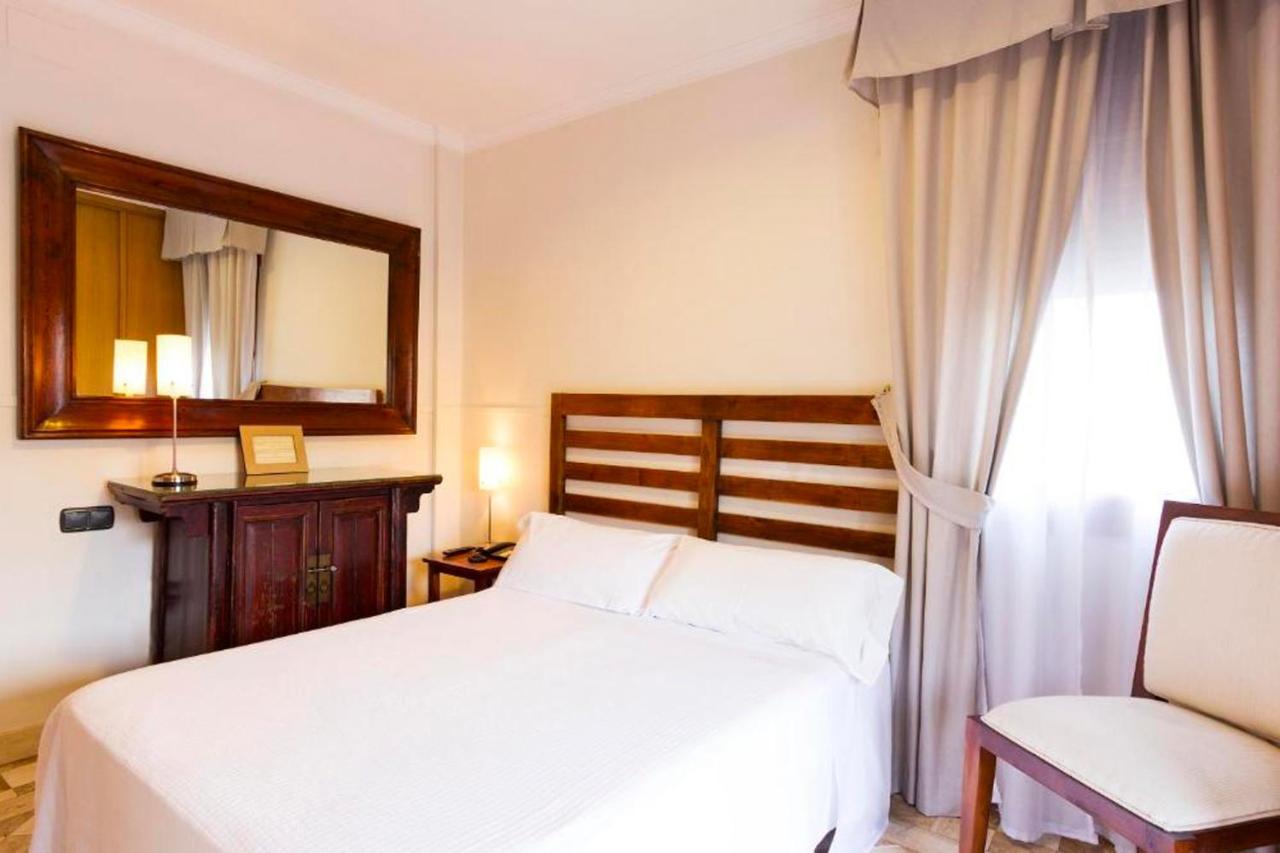 Hotel Boutique Reina Mora Grenade Extérieur photo