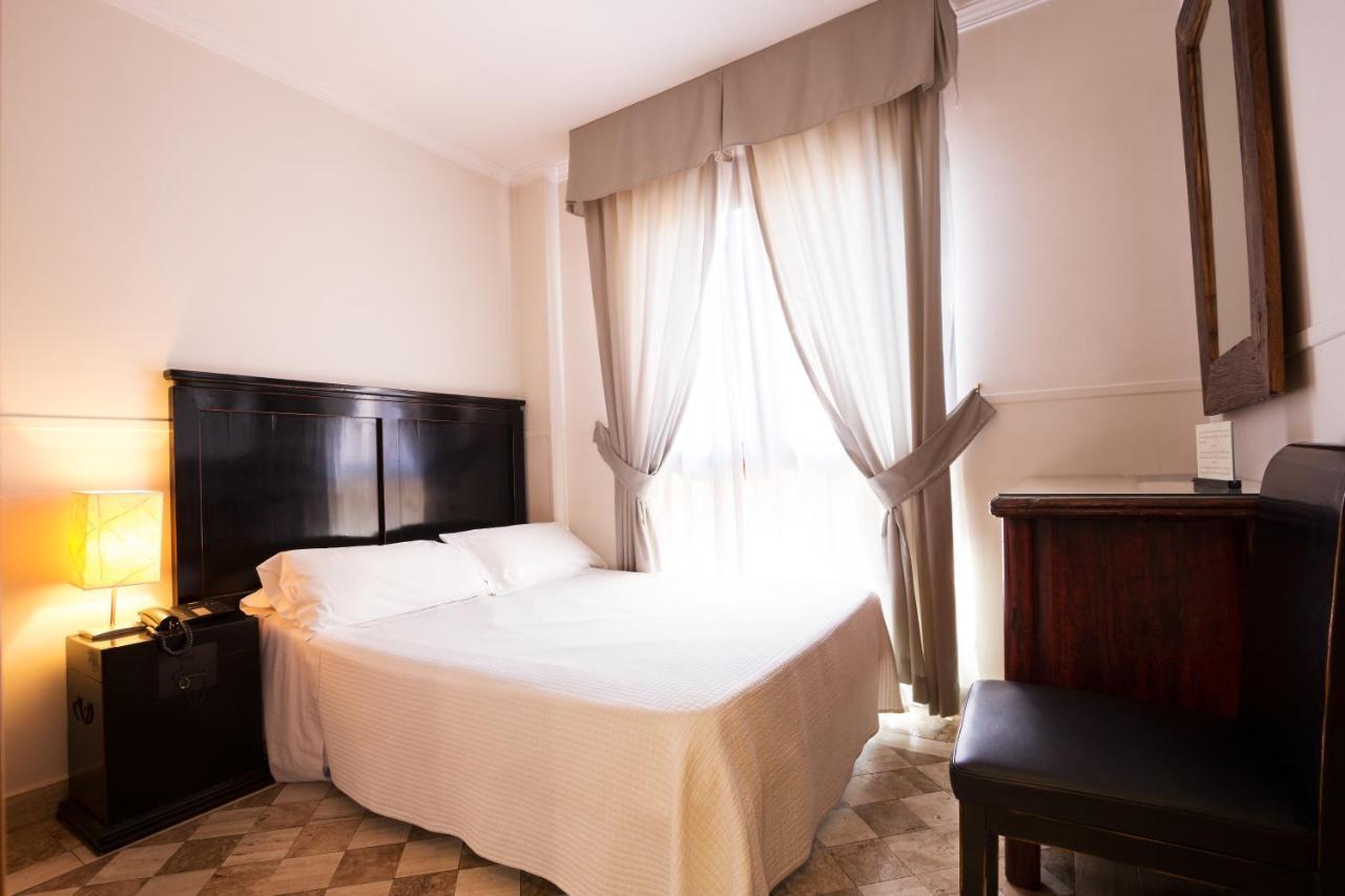 Hotel Boutique Reina Mora Grenade Extérieur photo