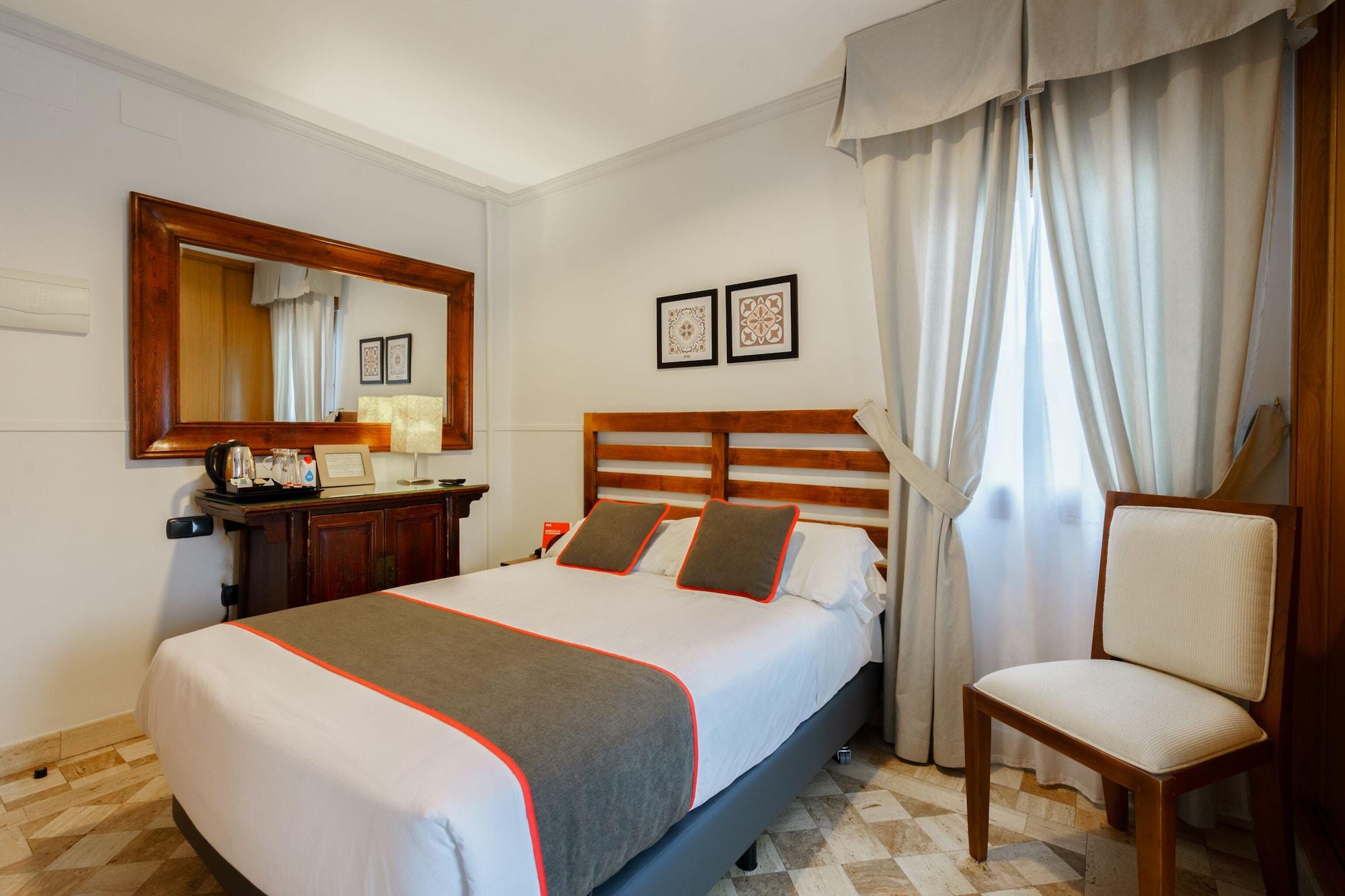 Hotel Boutique Reina Mora Grenade Extérieur photo