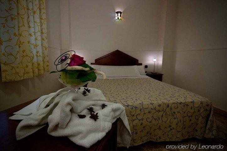 Hotel Boutique Reina Mora Grenade Chambre photo