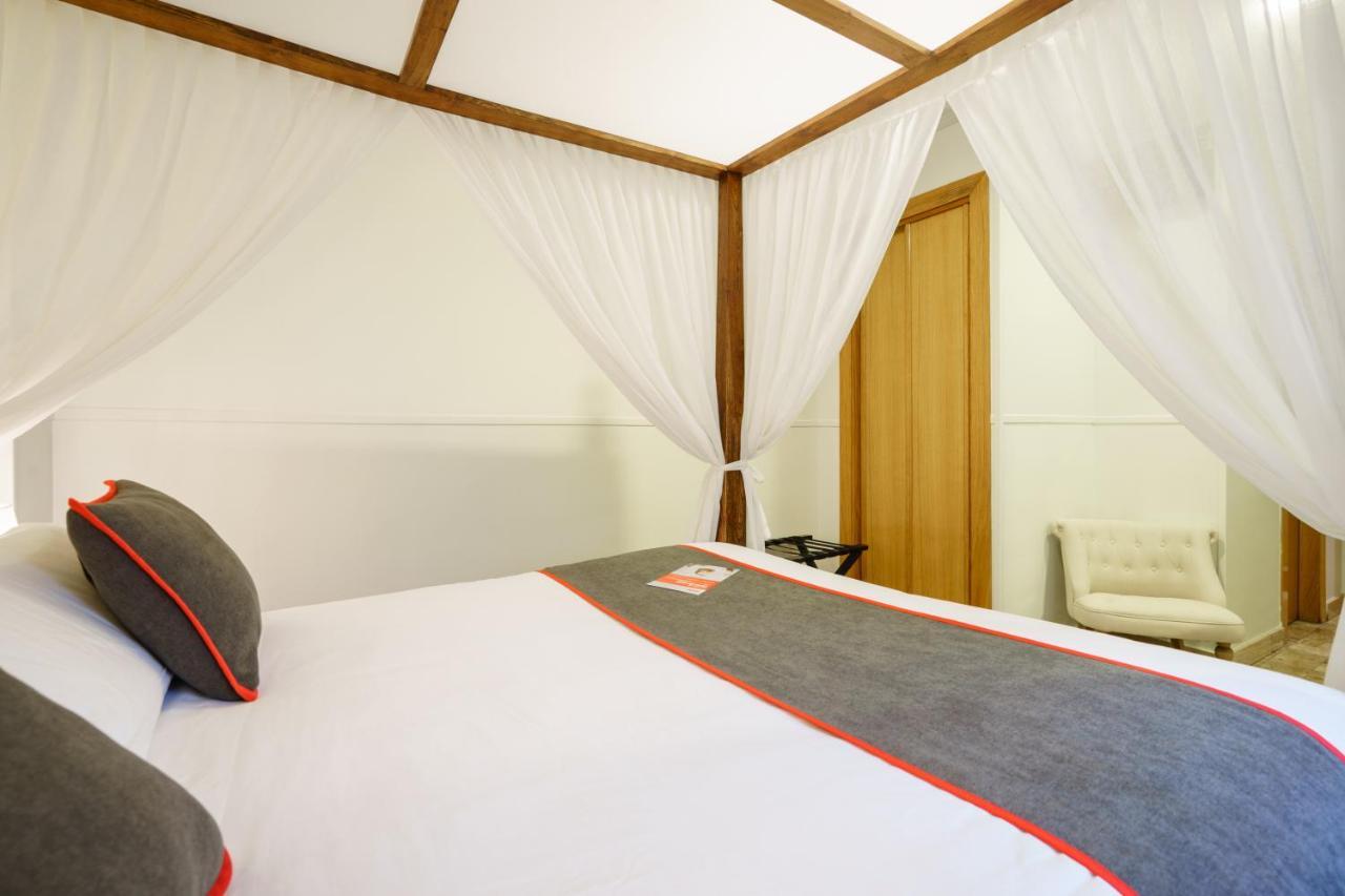 Hotel Boutique Reina Mora Grenade Extérieur photo